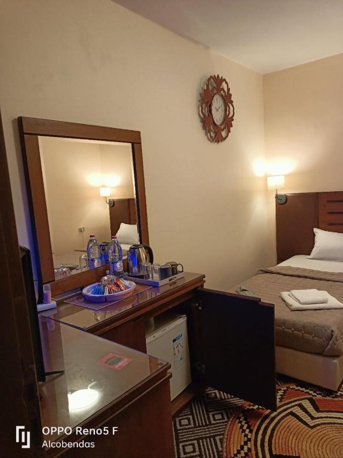 Plaza De Petra Hotel Wadi Musa Bagian luar foto